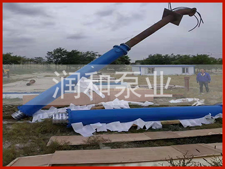 底吸式深井电泵施工现场